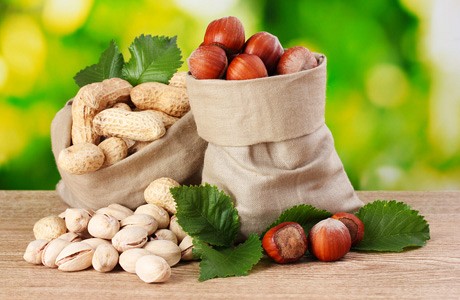 Горіховий спас: вірші, загадки, прислів'я, вікторина, поздоровлення